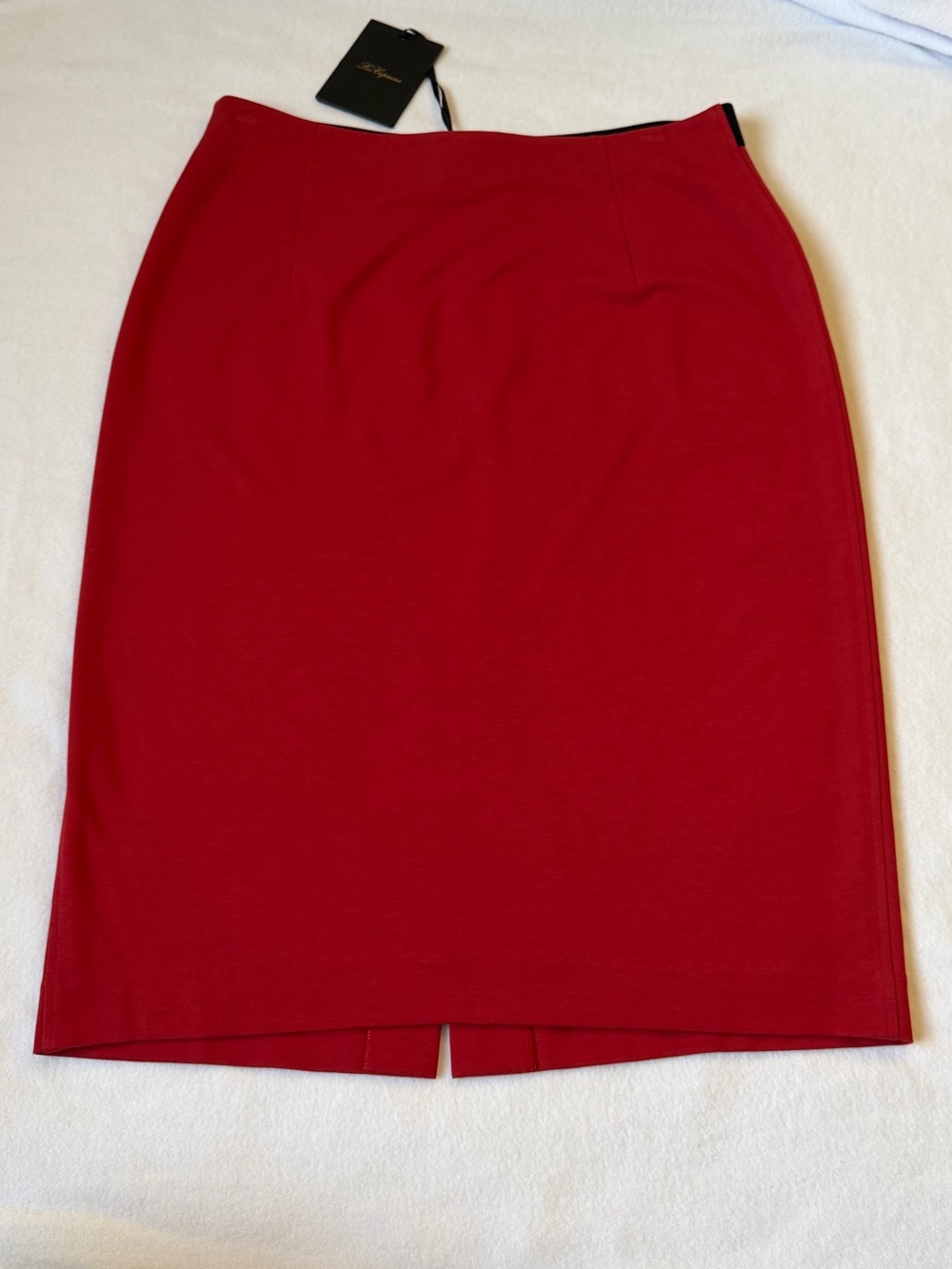Les Copains Red Pencil Skirt Size 16 US Stretch Knit Zip Back Quiet Luxury